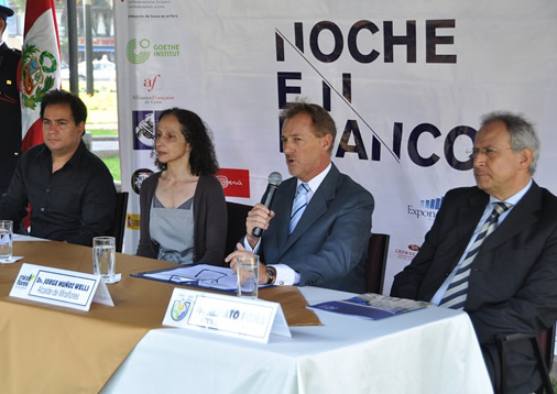 Organizadores de la Noche en Blanco en conferencia de prensa. Organizadores de la Noche en Blanco en conferencia de prensa.