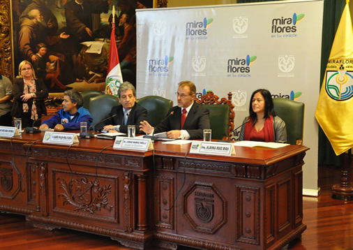 Ceremonia de lanzamiento de programa Basura que no es basura. Ceremonia de lanzamiento de programa Basura que no es basura.