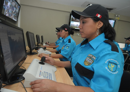 Operadoras de Alerta Miraflores atenderán llamadas de nuevo RPM. Operadoras de Alerta Miraflores atenderán llamadas de nuevo RPM.