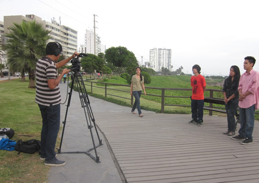 Resultado de imagen para jovenes grabando