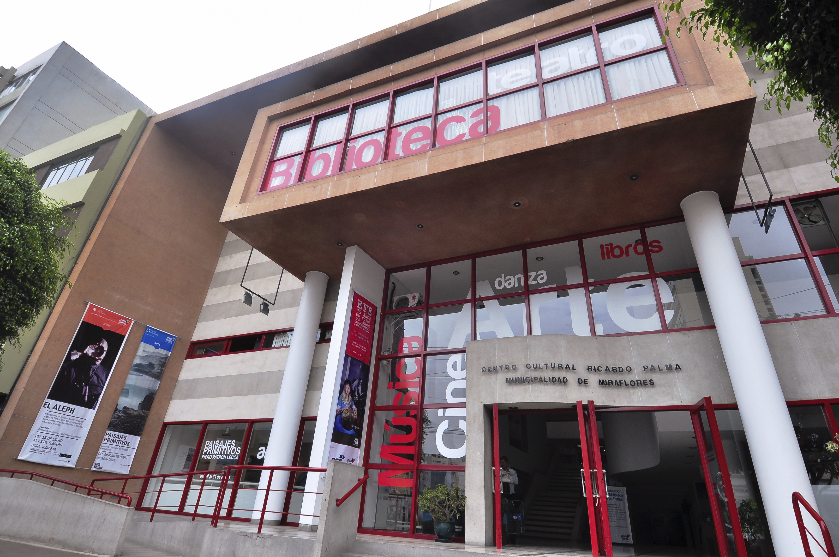 http://www.miraflores.gob.pe/Gestorw3b/files/img/8985-17553-centro-cultural-ricardo-palma.jpg