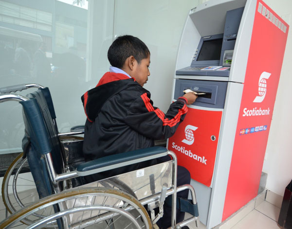 Cajero accesible del Scotiabank ubicado en la Av. Larco 519