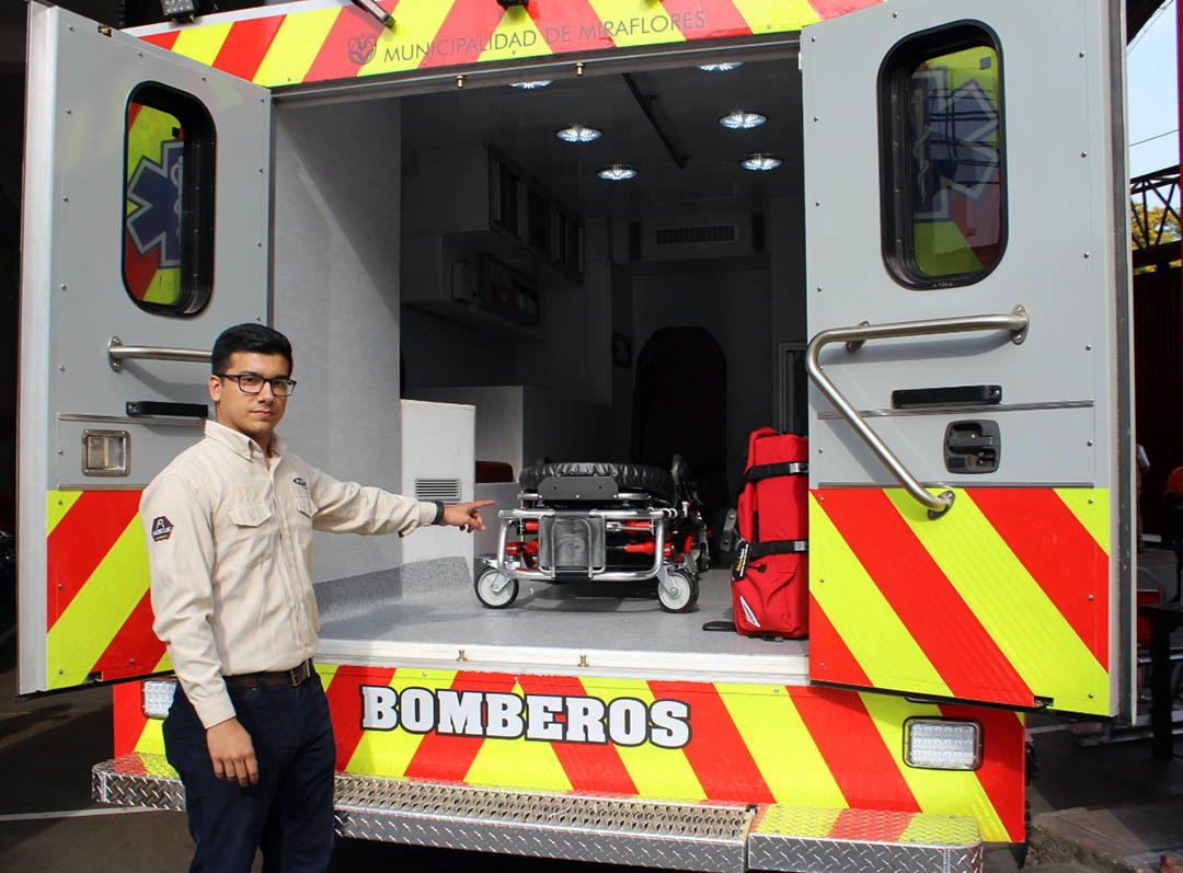 entrega-unidad-medica-bomberos-03.jpeg