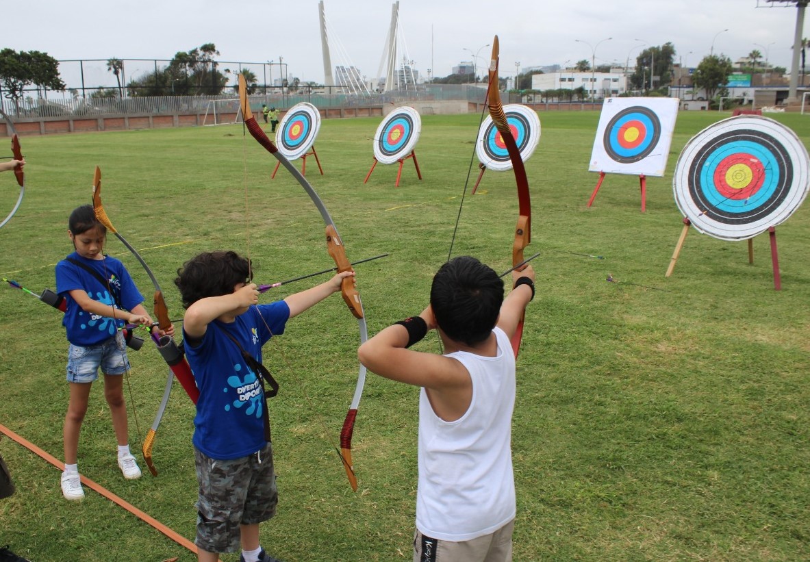 Atletismo y Tiro con Arco convocan a niños y adolescentes en