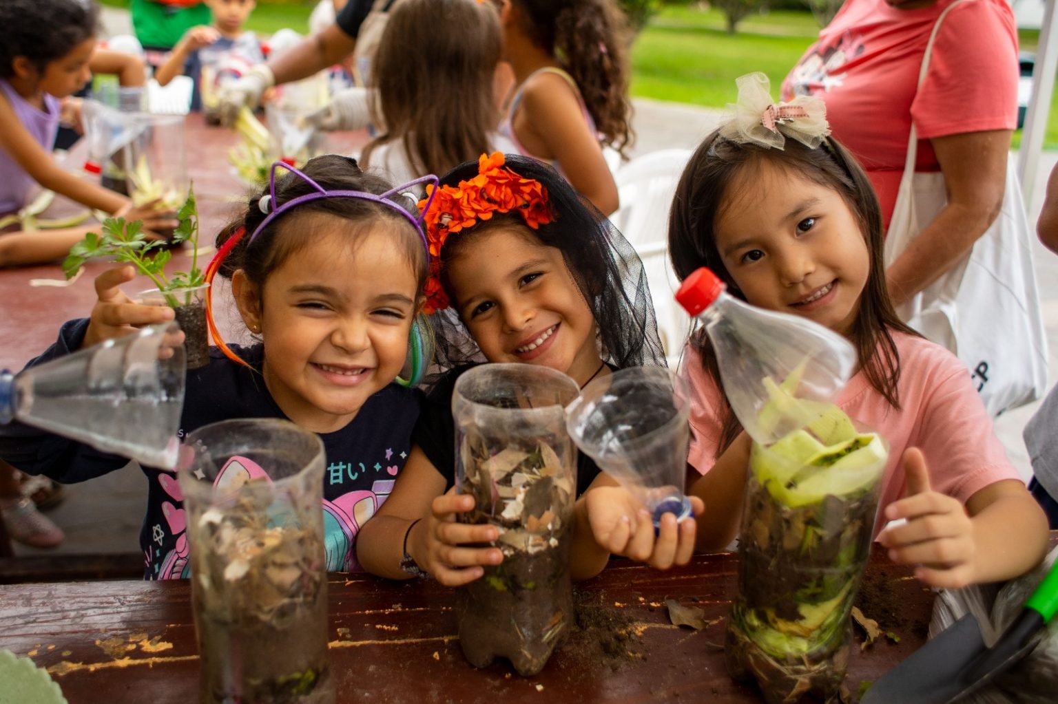 Nuestros niños aprenden sobre el compostaje en casa y sus beneficios ...