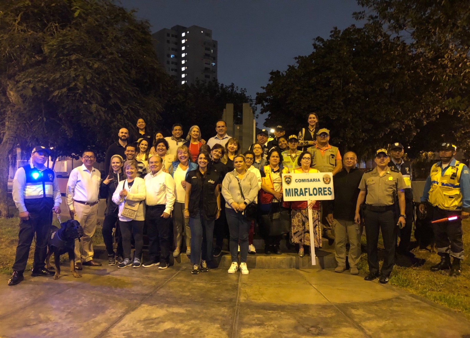Rondas mixtas: vecinos organizados, PNP y la municipalidad trabajan ...